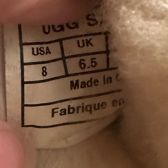 Ugg moccasin slippers - Picture 3 of 4